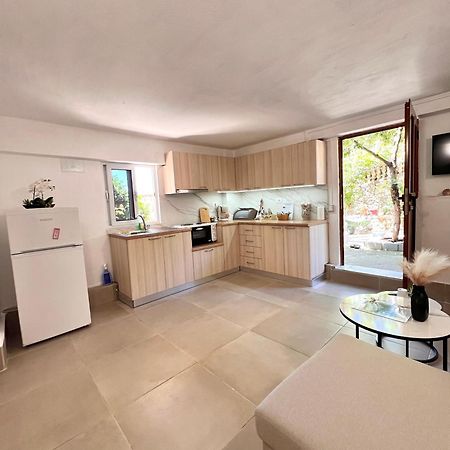 Petra Oliva Apartment Dhërmi Kültér fotó