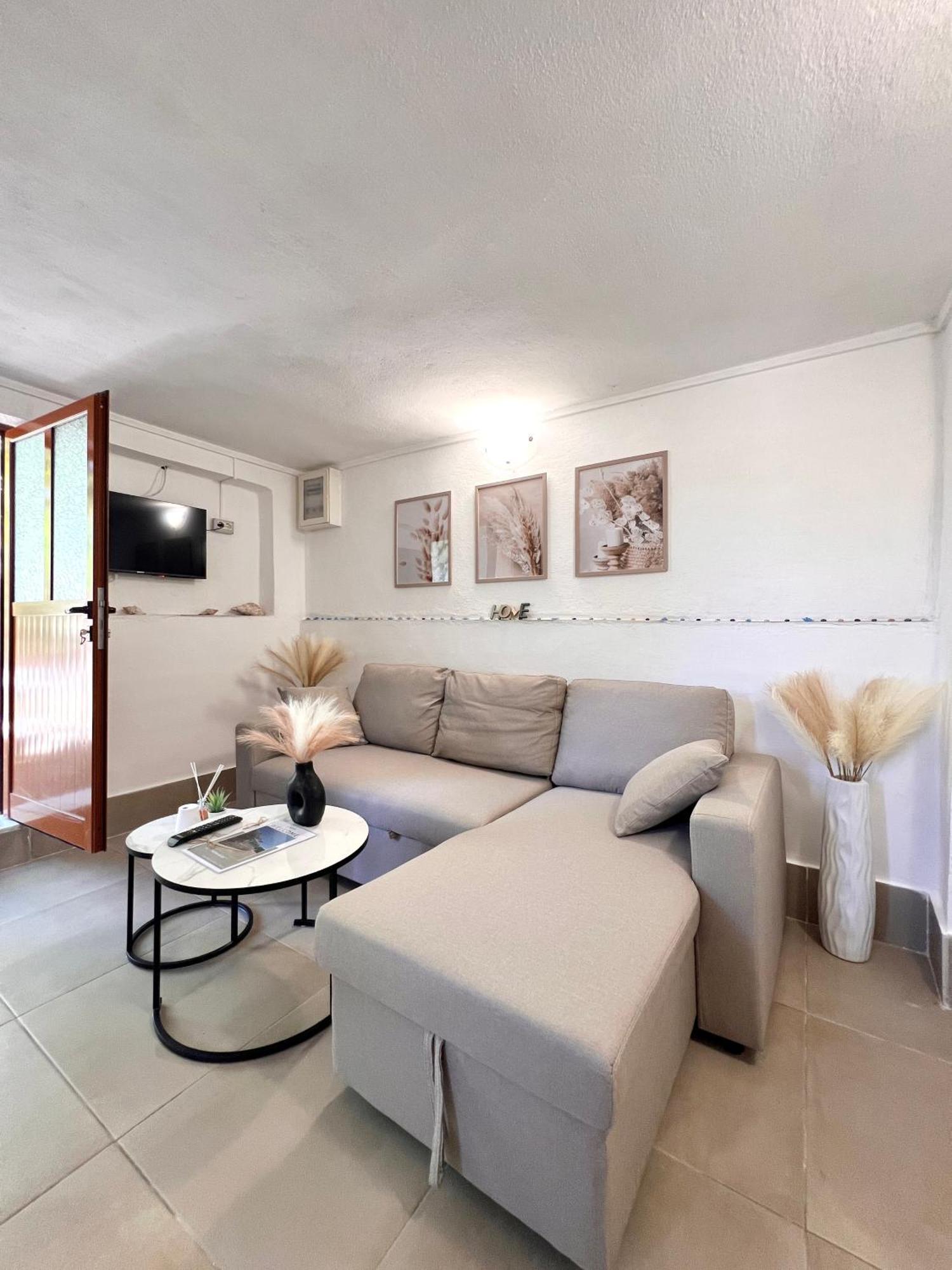Petra Oliva Apartment Dhërmi Kültér fotó